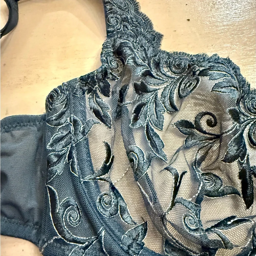 Soma SENSUOUS LACE UNLINED Bra - Picture 2 of 4